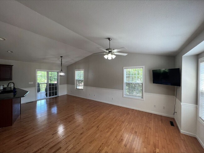 Building Photo - Near Fort Leonard Wood