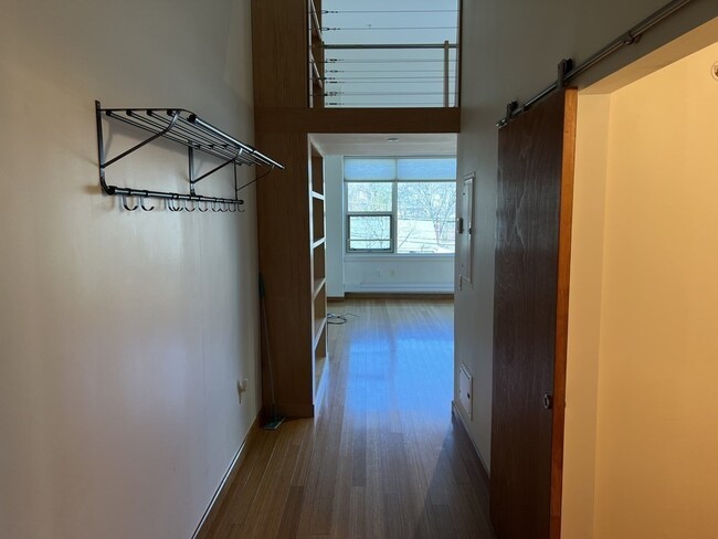 Foto del edificio - 290 Pleasant St