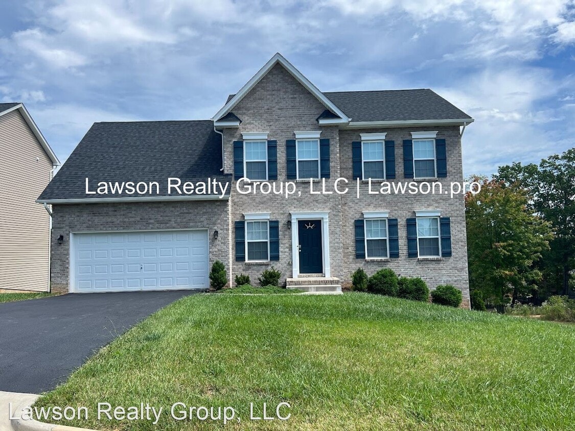 220 Edgemont Dr, Salem, VA 24153 House Rental in Salem, VA