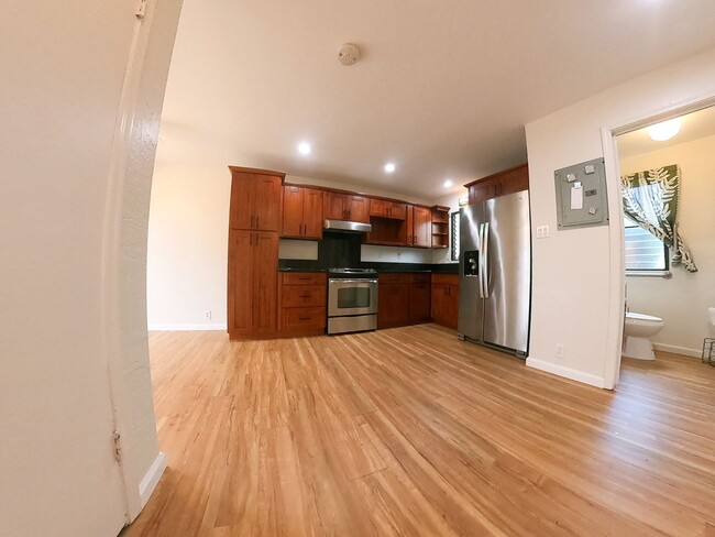 Building Photo - Aiea - 3 bedroom/2.5 bathroom townhouse wi...