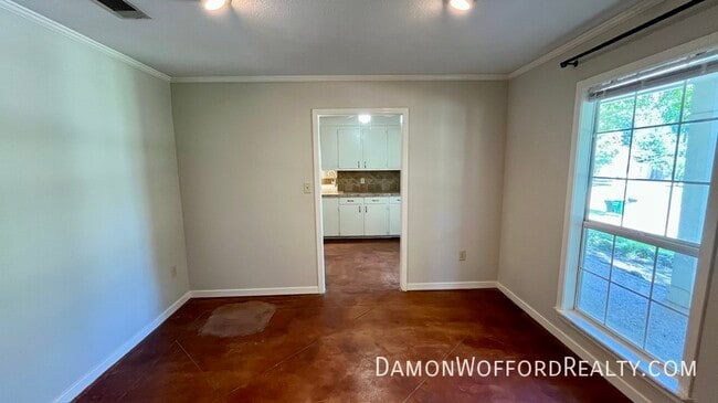 Photo - 308 Woodrun Dr House