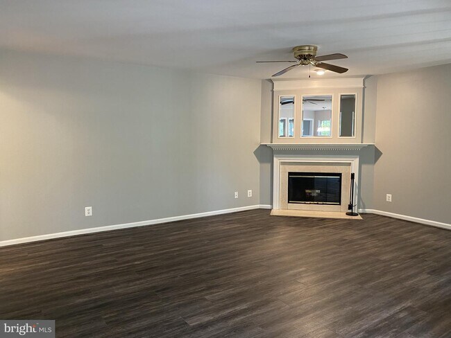 Building Photo - 8238 Winstead Pl
