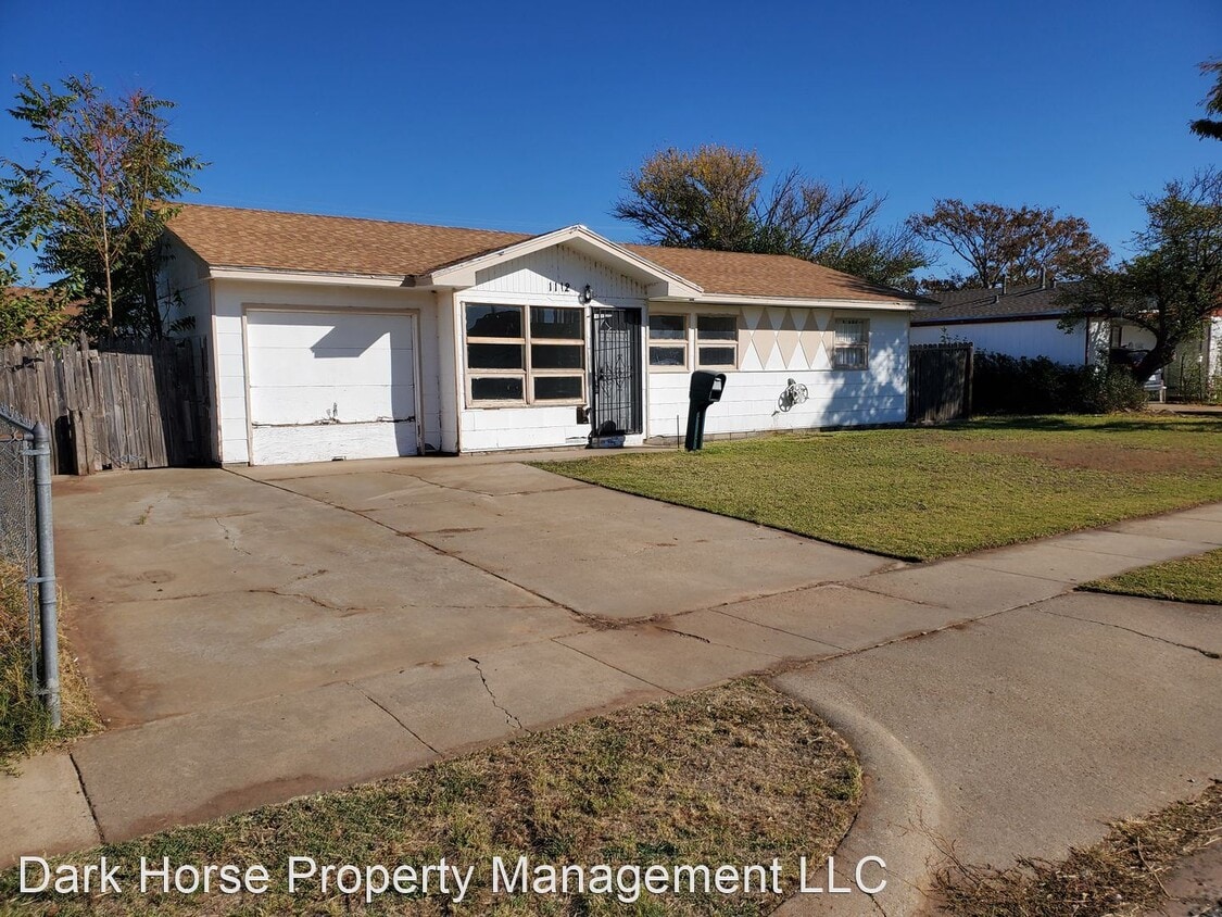 1112 W Sandlewood Dr, Pampa, TX 79065 House Rental in Pampa, TX