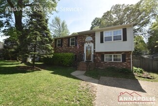 Building Photo - 1119 Crestview Dr
