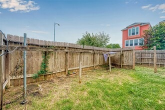 Building Photo - 10355 Panther Point Dr