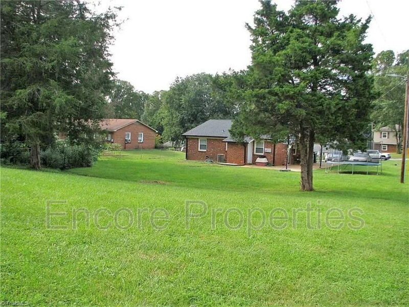 Foto del edificio - 1604 Banbridge Rd