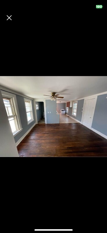 Building Photo - 610 Utica St
