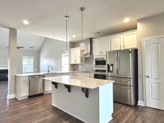 Building Photo - 3142 Hunting Lodge Rd