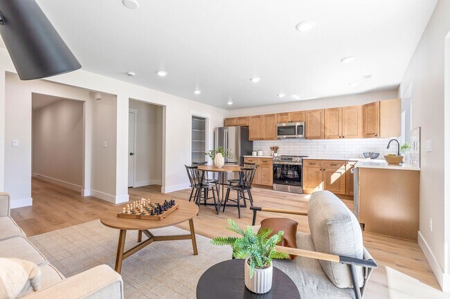 Foto del edificio - 605 N Rd 34