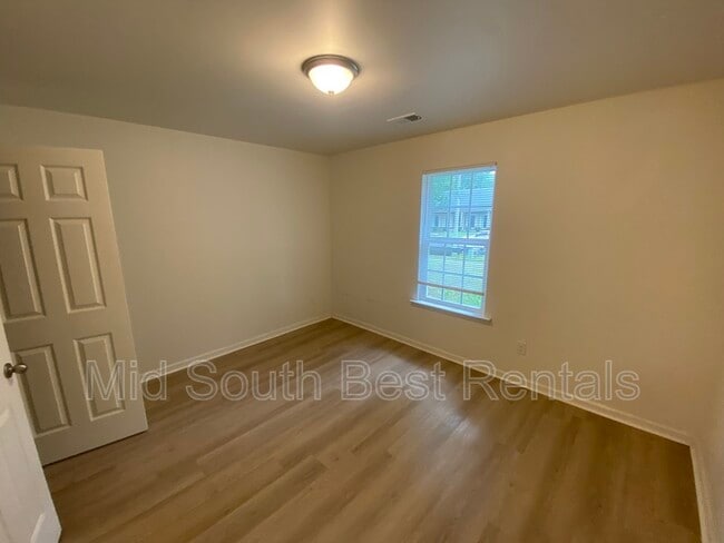 Building Photo - 5869 E Fox Bend Cove