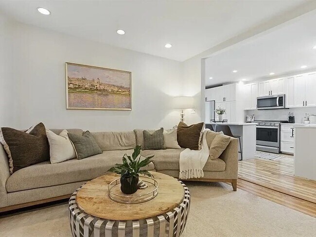 Foto del edificio - 925 E 4th St