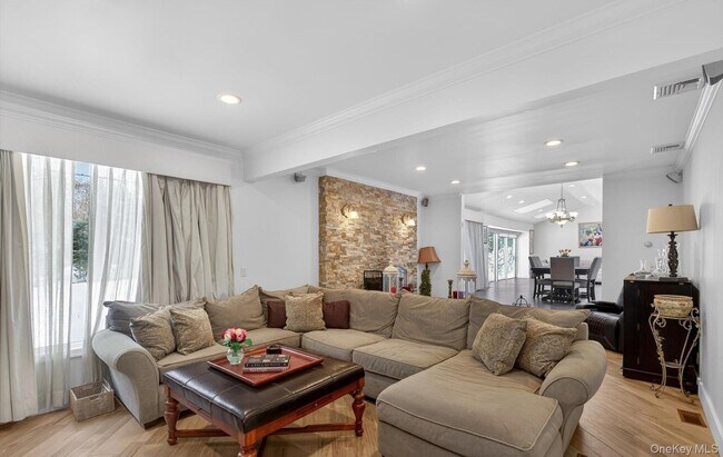 Building Photo - 11 Juneau Blvd