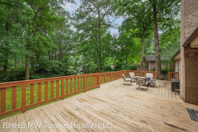 Building Photo - 4 br, 3 bath House - 2805 N Kings Road