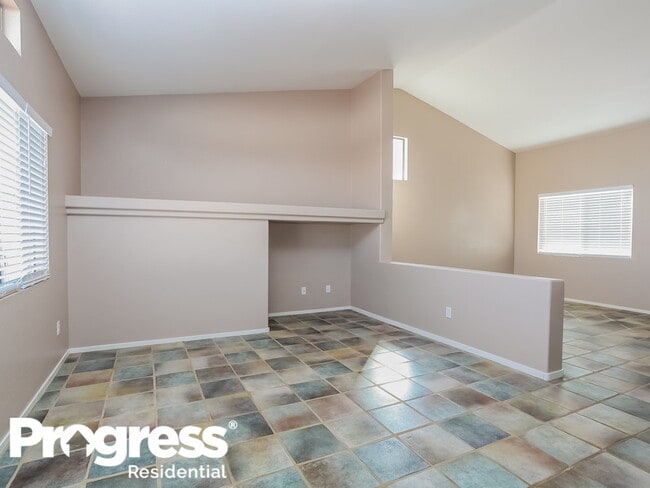 Building Photo - 1072 Las Palmas Entrada Ave