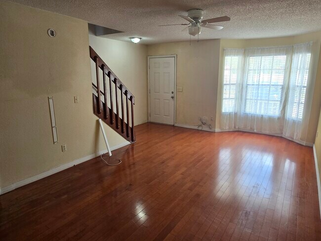 Foto del edificio - 12608 Castle Hill Dr