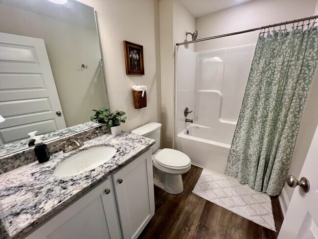 Foto del edificio - 128 Atlantic Ave