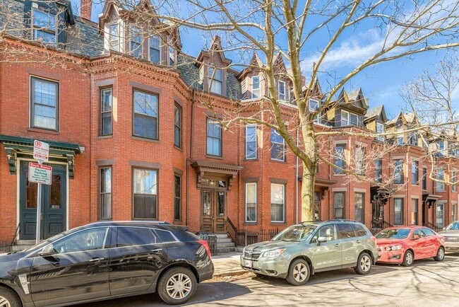 Building Photo - 325 K St