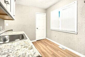 Building Photo - 8499 Meadow Ave