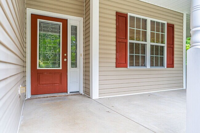 Foto del edificio - 145 Redgrass Ln
