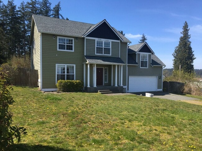 Building Photo - ***PENDING APPLICATION*** 2 Story Pet Friendly Contemporary 3 Bed Home w/ Views, Yard Service Inc...