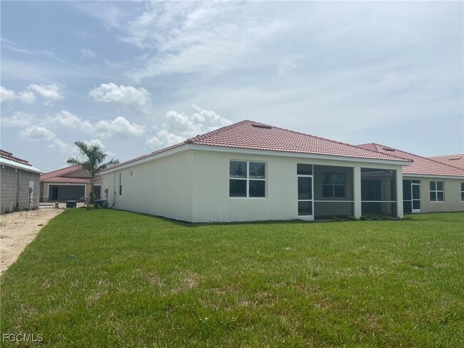 Foto del edificio - 2974 Royal Gardens Ave