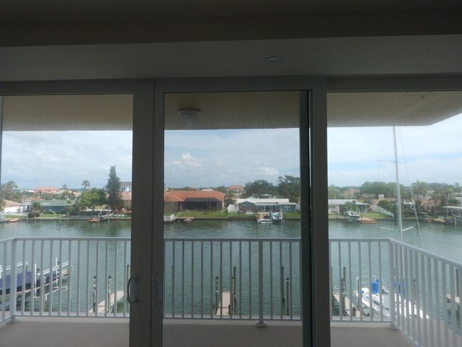 Foto del edificio - 223 Island Way