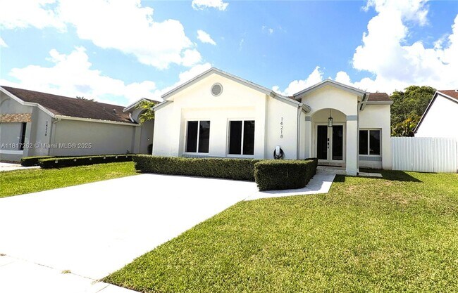 Foto del edificio - 14218 SW 103rd Terrace