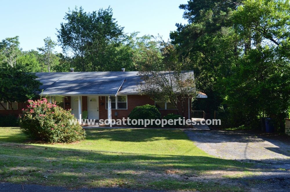 Primary Photo - Melrose Heights Two Bedroom
