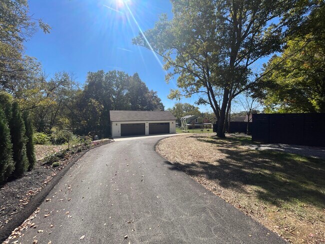 Foto del edificio - 2312 Island Home Ave