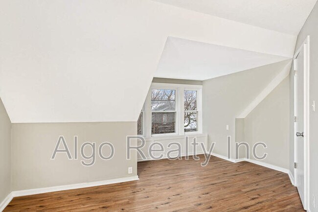 Foto del edificio - 287 N Avon St