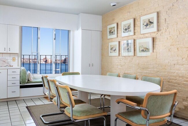 Building Photo - 65 Commercial Wharf