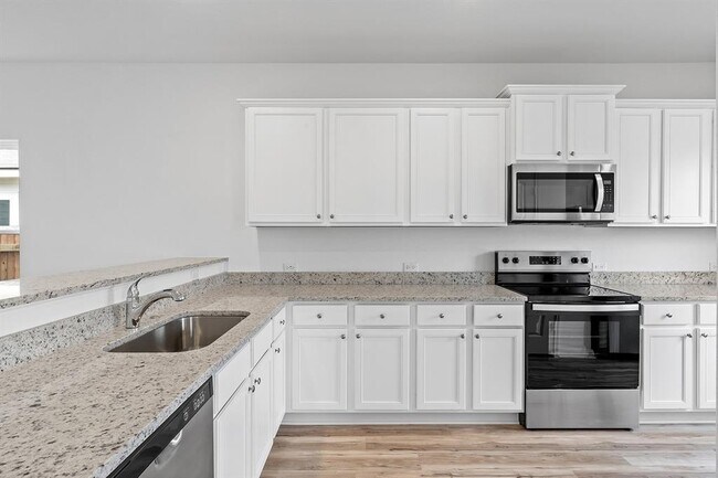 Building Photo - 112 Paradise Cyn Dr