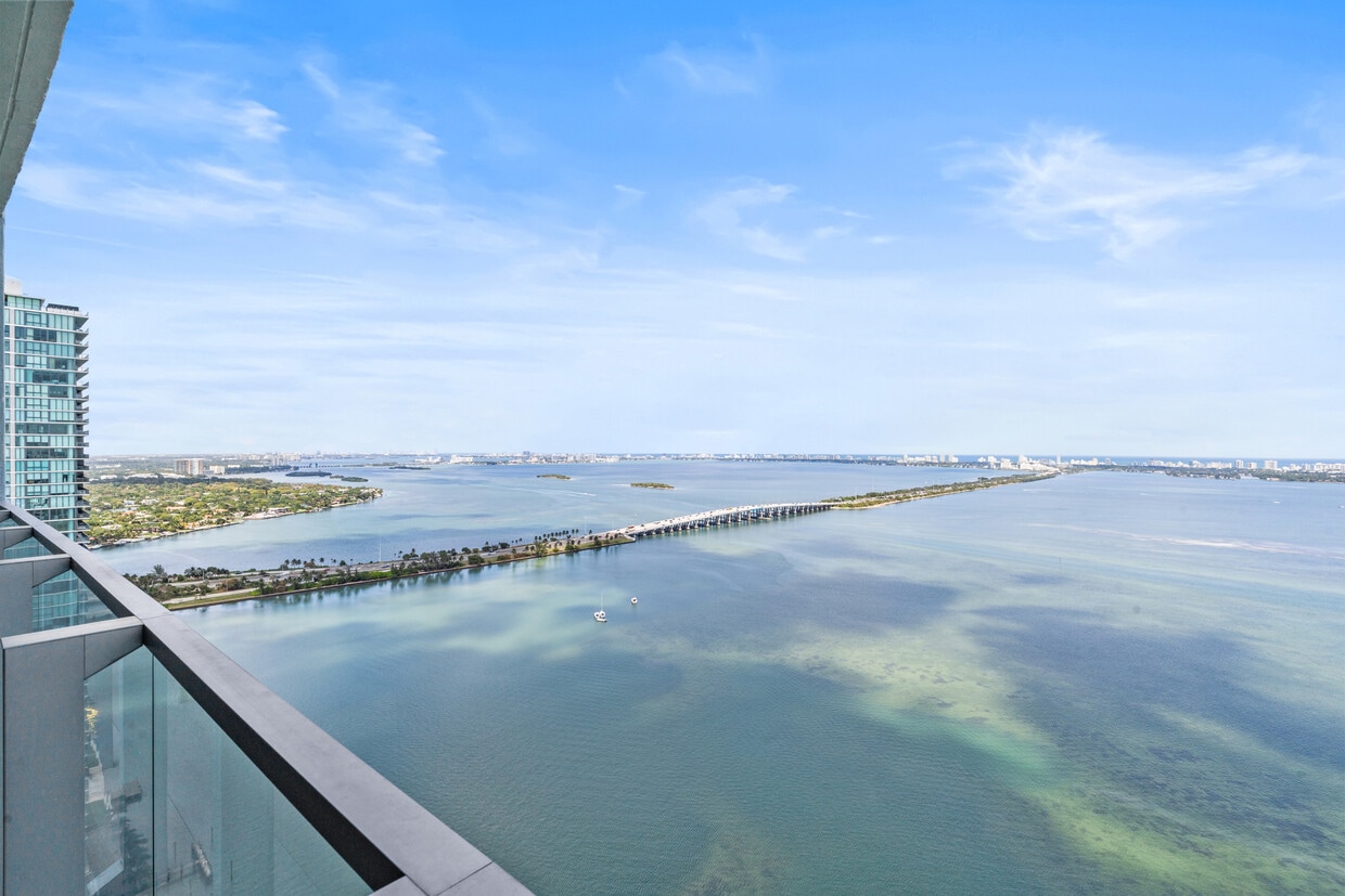 Photo - 2900 NE 7th Ave (Miami, FL)