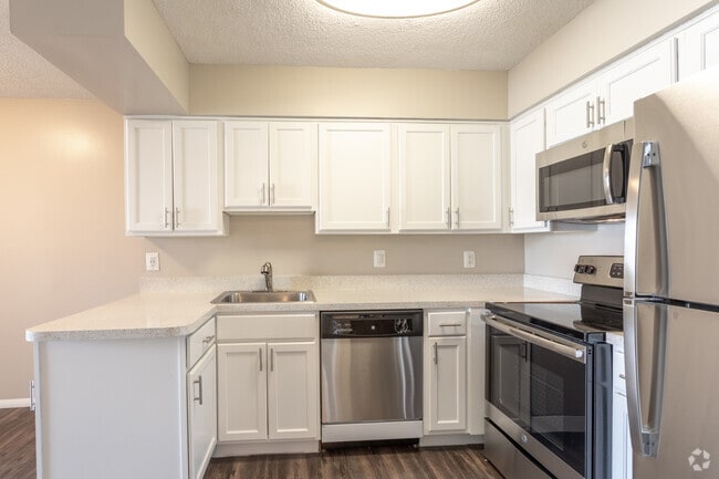 1BR, 1BA - 1,058 SF - Arrive 2801