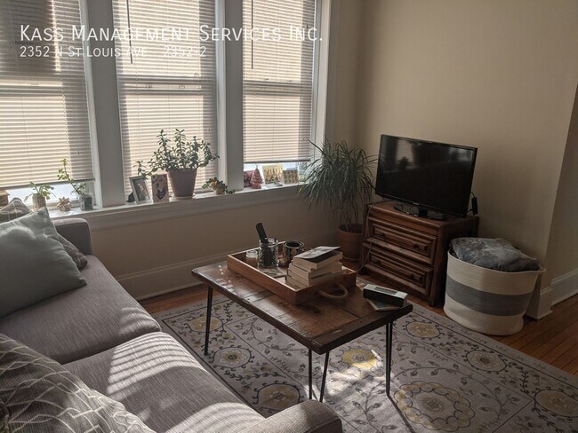 Foto del edificio - 2352 N St Louis Ave