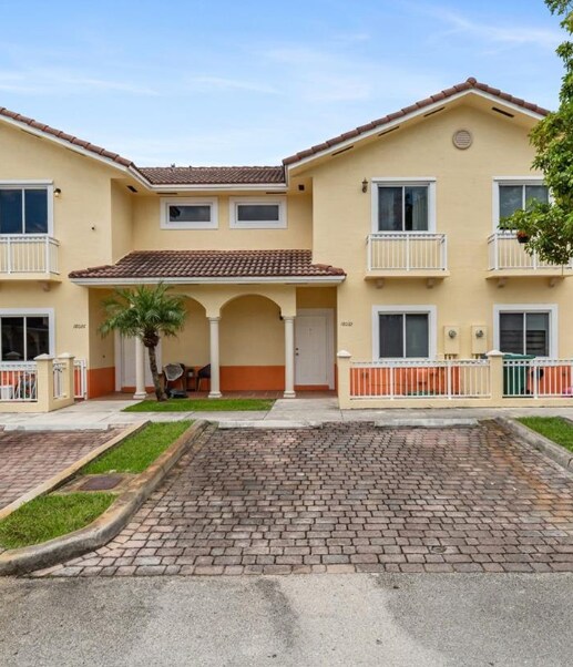 Primary Photo - 10832 NW 74th Ct
