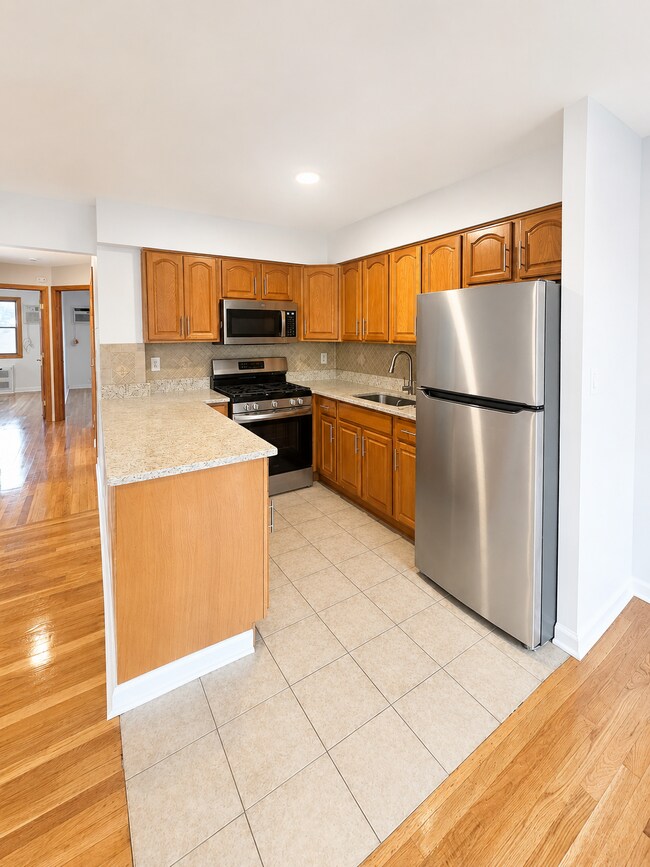 Foto del edificio - 9010 70th Drive, Unit 3