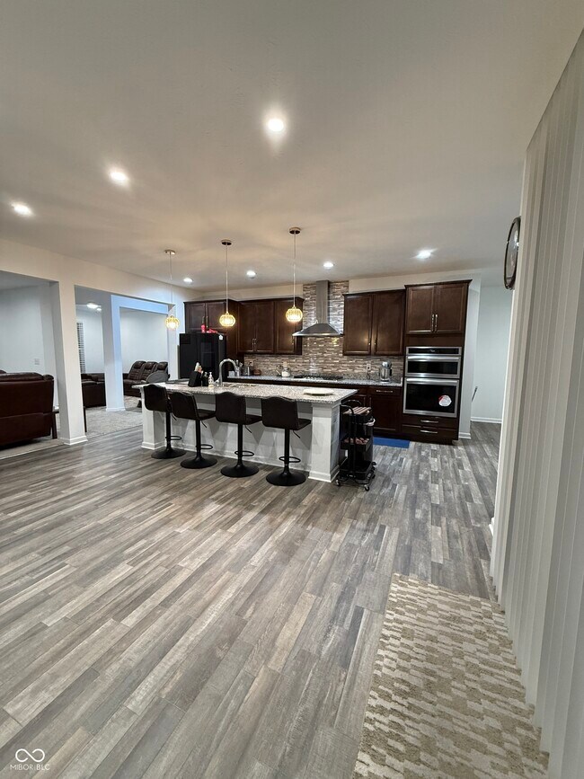 Foto del edificio - 6241 Buck Blvd