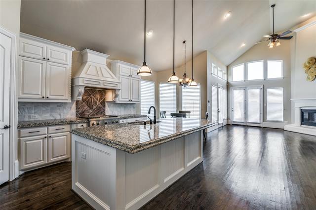 Building Photo - 4645 Stone Oak Dr