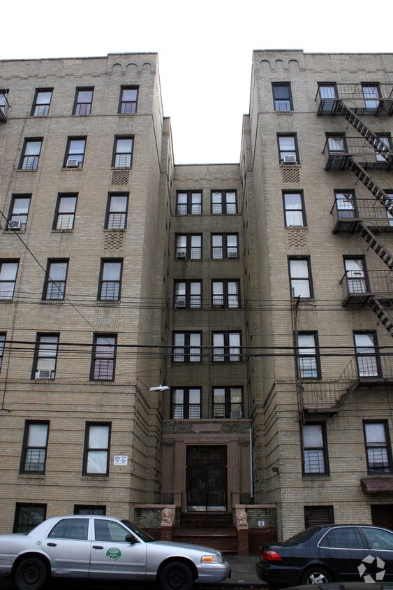 Building Photo - 3604 Olinville Ave