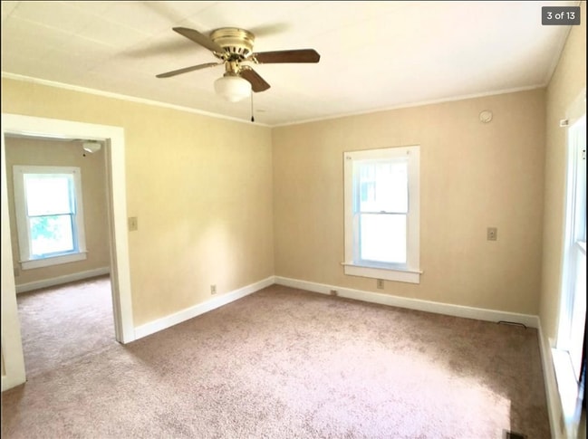 Building Photo - 574 Lakeview Dr