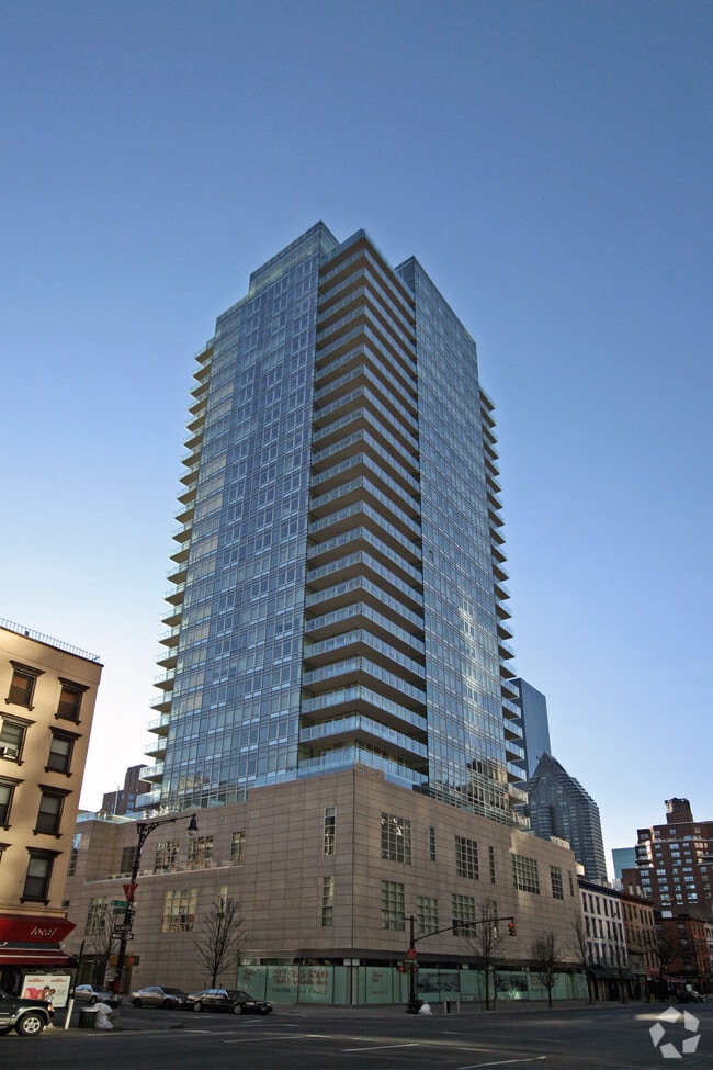 Building Photo - The Three Ten Condominium