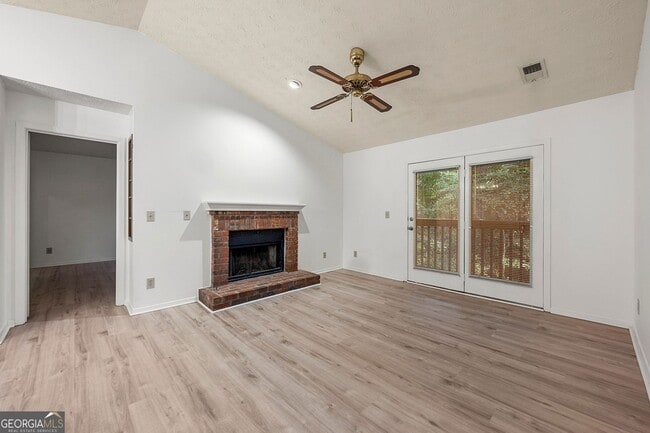 Building Photo - 1306 McClelen Way