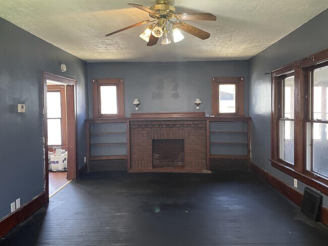Building Photo - 1504 Preston Ave