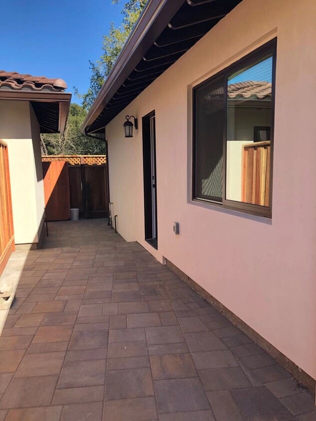 665 Glenbrook Dr, Palo Alto, CA 94306 Townhome Rentals in Palo Alto