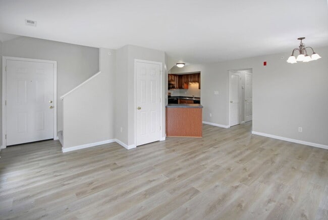 Building Photo - 143 Stonewall Creek Dr