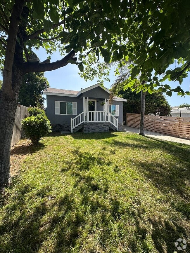Building Photo - 129 Norton Ave