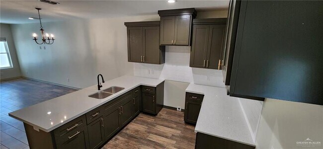 Foto del edificio - 4700 W Huckleberry St