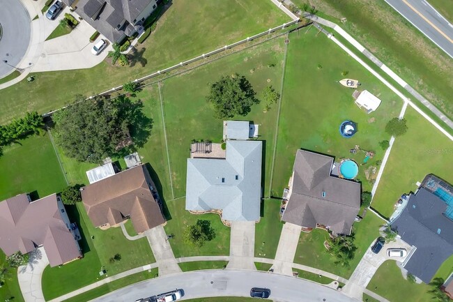 Building Photo - 2414 Sweetwater Blvd