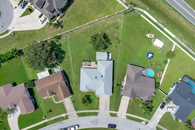 Foto del edificio - 2414 Sweetwater Blvd